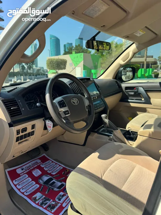 Land crusier gx 2015 in excellent condition Toyota service full original paint 12100 bd