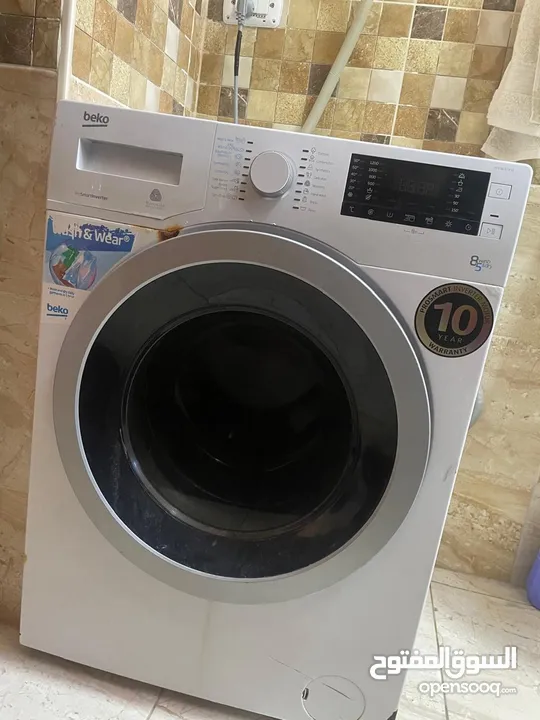 غسالة ونشافة بيكو اتوماتيكيه سعه 8 كغم Beko للبيع استعمال نظيف في عمان