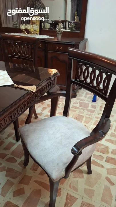 كنب وطاولة سفره استخدام شهرين