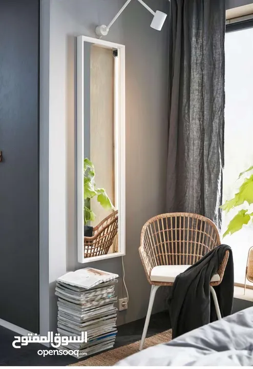 مرايا طولانية لون ابيض تعليق بالجدار بحالة جديدة وممتازة من شركة IKEA