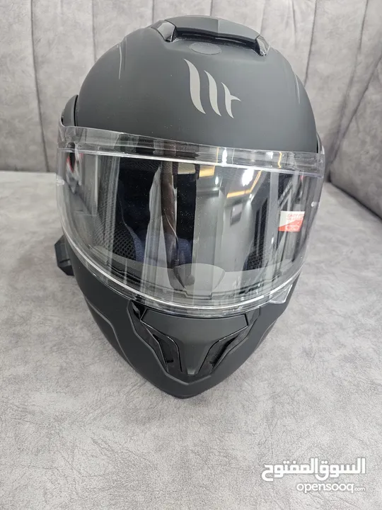 Helmet (mt) for sale خوذة للبيع