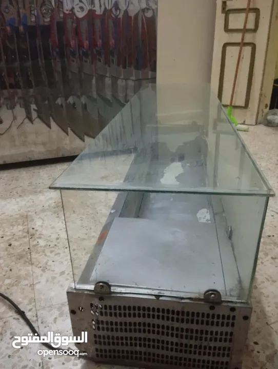 ثلاجة عرض صلاتات