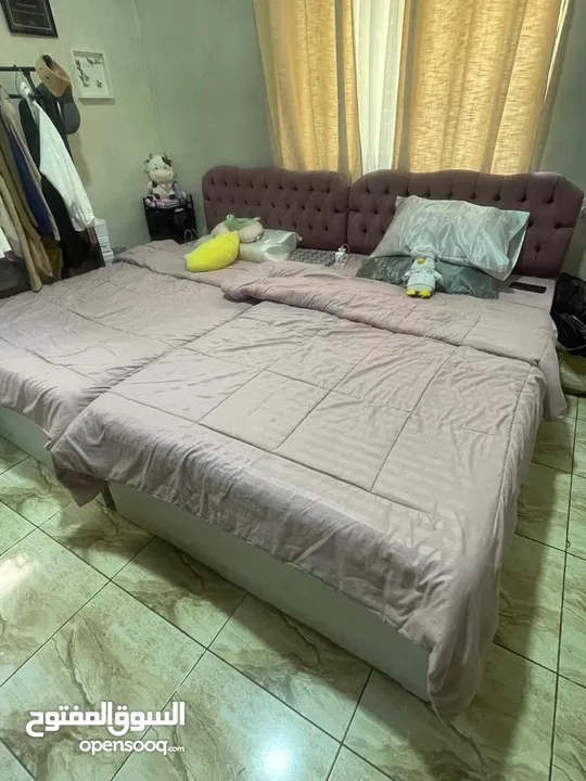 غرفة نوم بحاله ممتازه للبيع