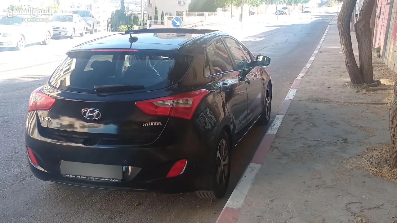 هيونداي i30 سنة 2016 اوتومات مع فتحة بانوراما....نخب