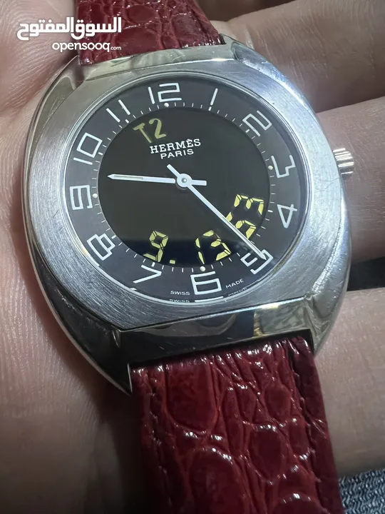 لاصحاب الذوق الرفيع ساعة سويسرية اصلية 100%ماركة هيرميس HERMES  استخدام بسيط جدا بسعر ممتاز