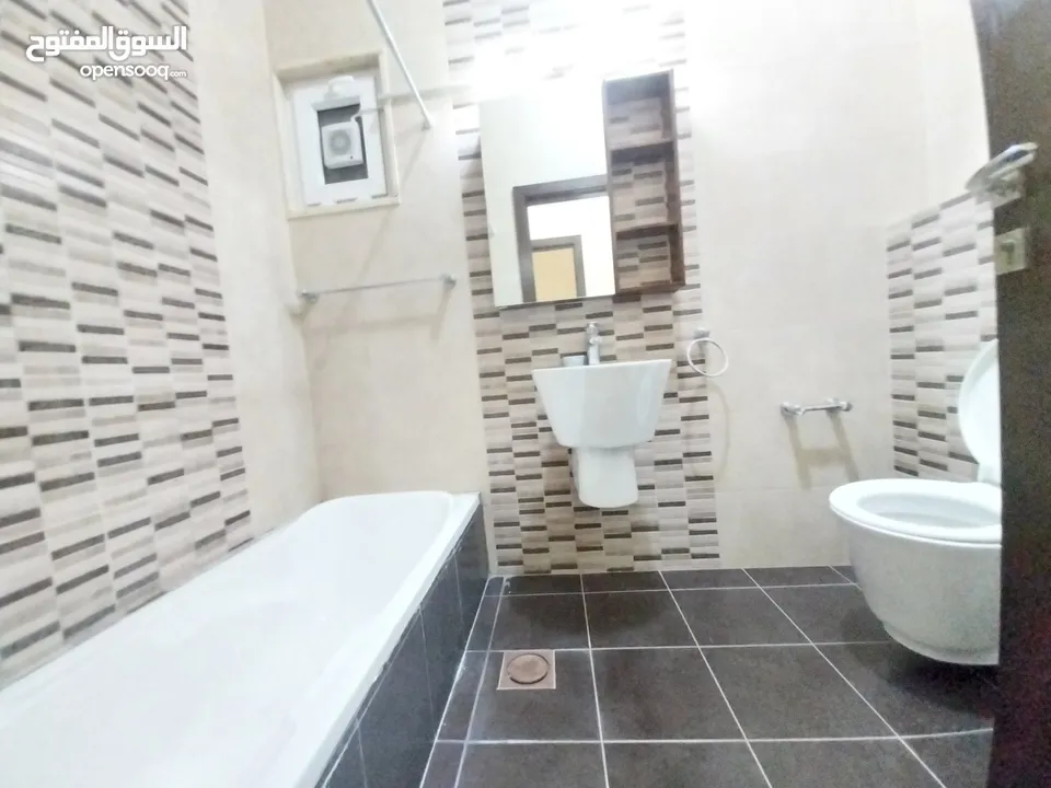 شقه للايجار في منطقه دير غبار ( Property 33782 )-175084140