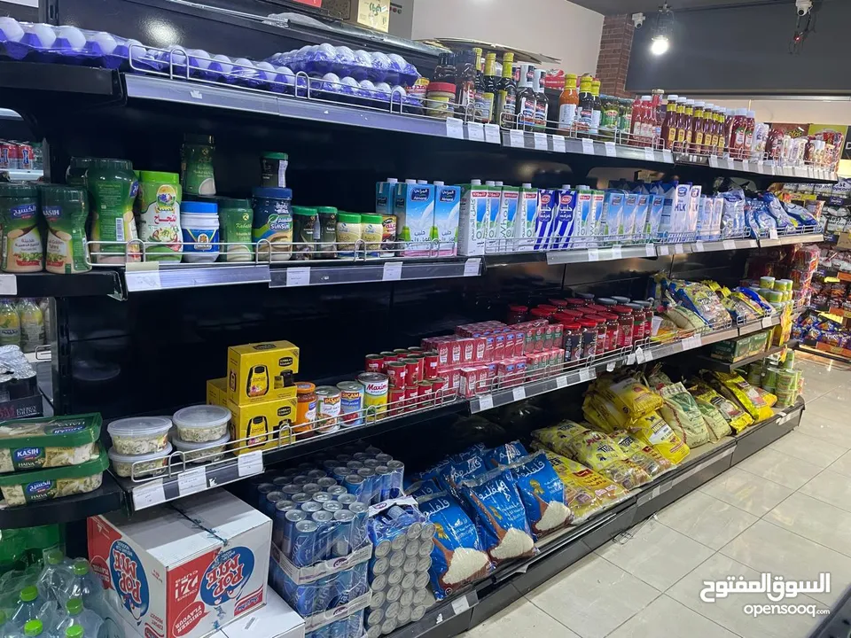 سوبرماكارت 4 ابواب للبيع