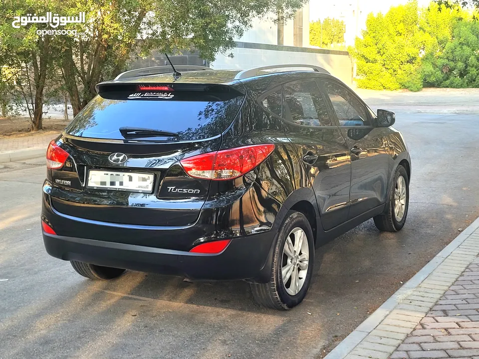 HYUNDAI TUCSON FULL OPTION MODEL 2013 SINGLE OWNER ONE FAMILY USED CAR FOR SALE URGENTLY