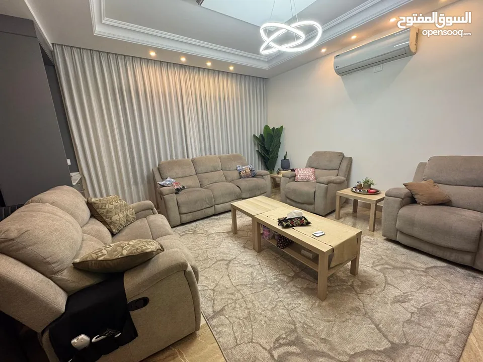 طقم كنب 7 مقاعد ركلاينر أمريكي
