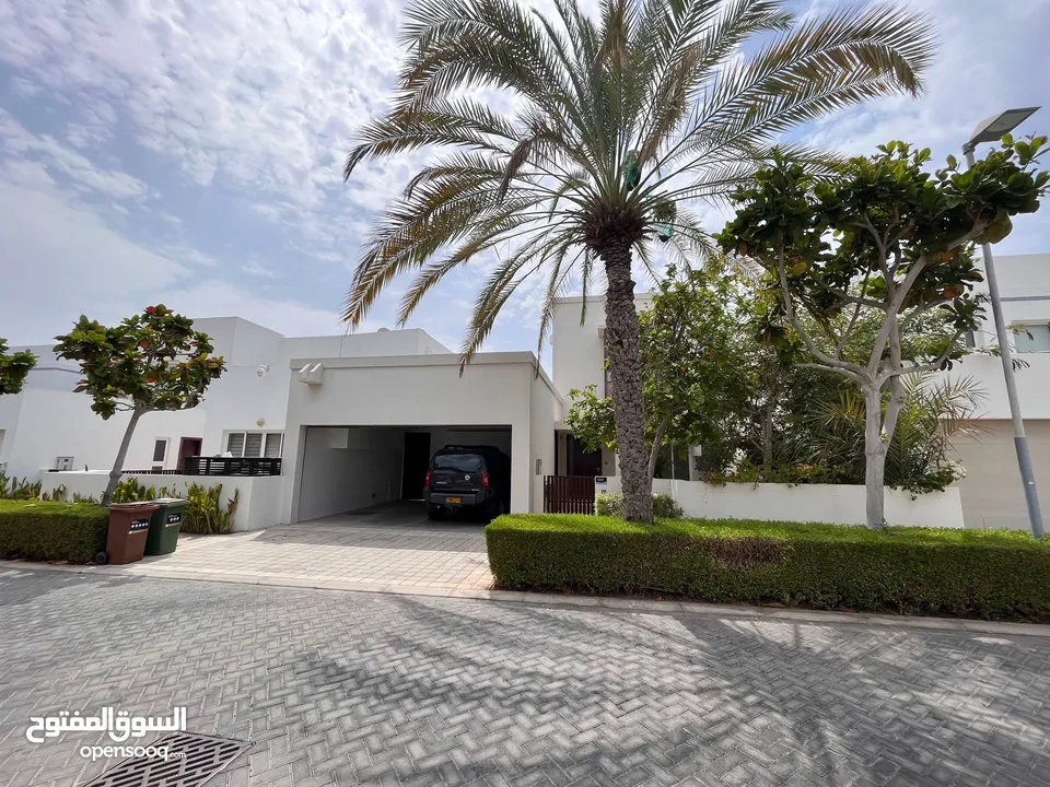 3 + 1 BR Triad Villa with Private Pool in Al Mouj