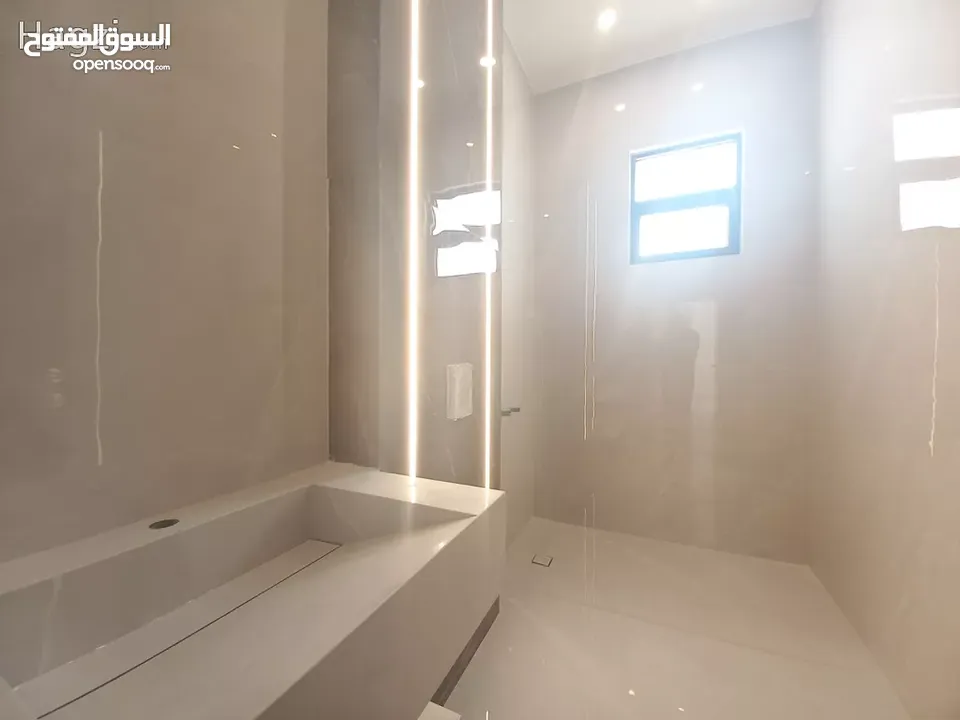 شقة فاخره للبيع في دير غبار  ( Property ID : 35436 )