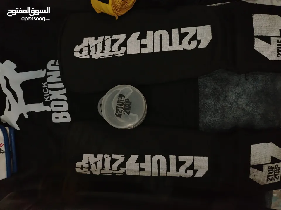 ادوات Muay Thai Kickboxing الوصف مهم