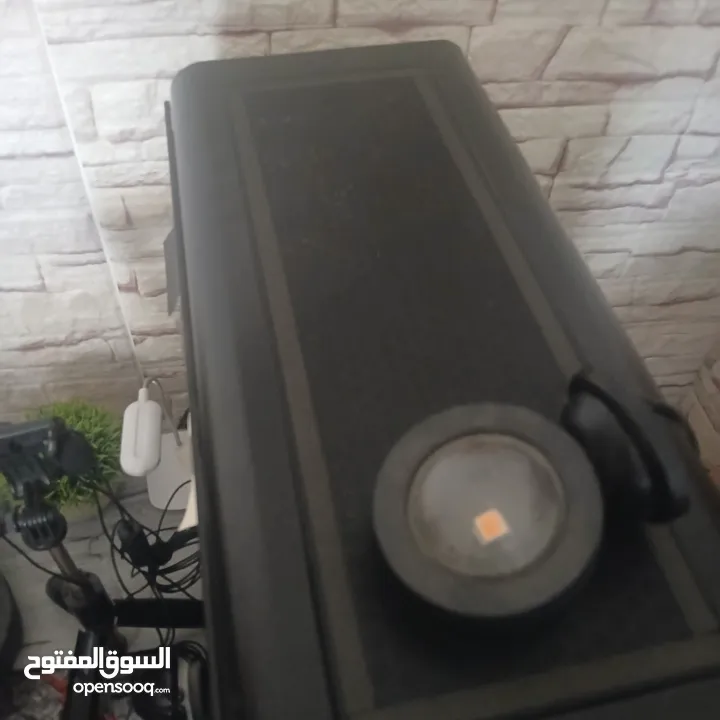 كمبيوتر العاب  - لا تفوتك الفرصة - جهاز كامل مع شاشتين