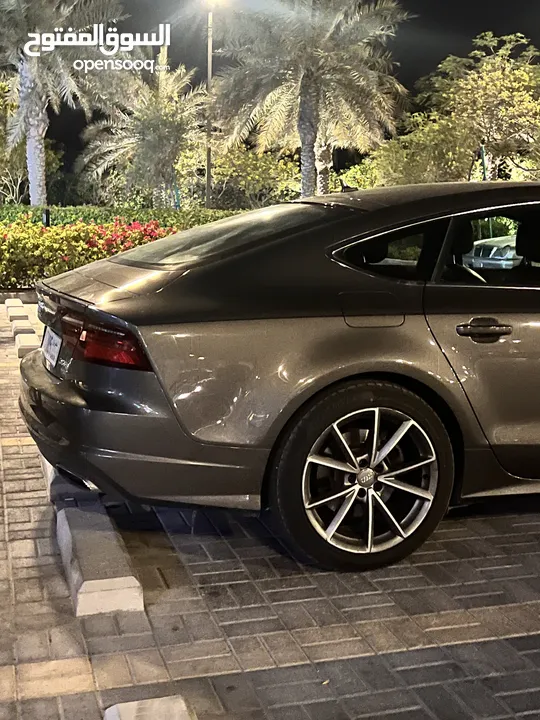 2015 Audi A7 2.8L Quattro  Mileage only 91,000km !