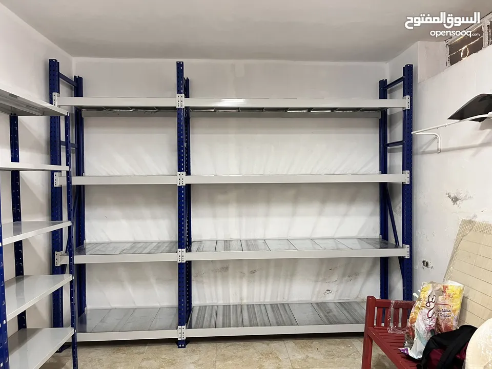 ارفف معدنية بحالة الوكالة للبيع وارد من شركة الأيوبي