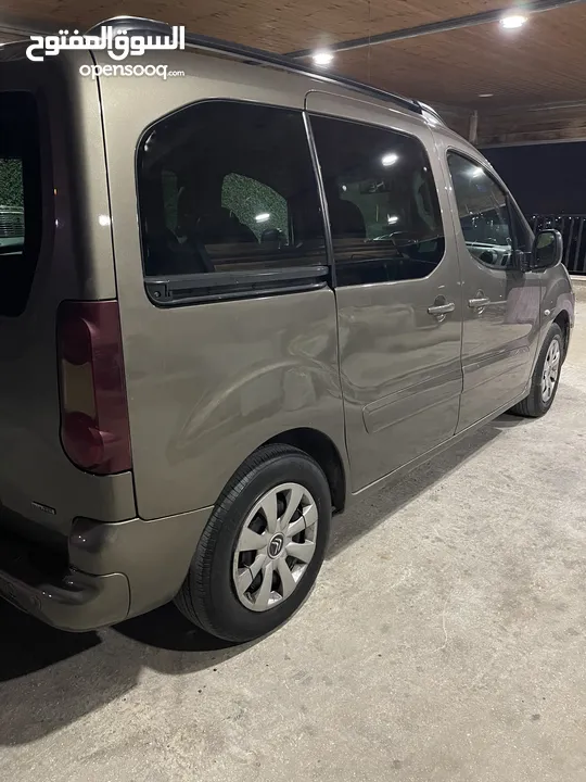 ستاروين بيرلينجو / 2018 ترخيص 2017 للبيع