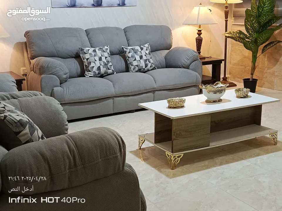 طقمين كنب بحال الجديد