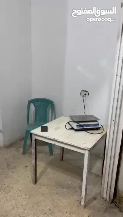 فرش محل خضار بحاله جيده