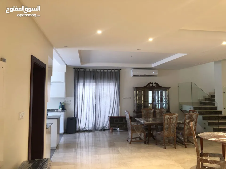 Amazing 5 Suites Villa Furnished Inclusive Midroom فيلا رائعه مفروشه وشامله 5 ماستر روم و غرفة خادمه