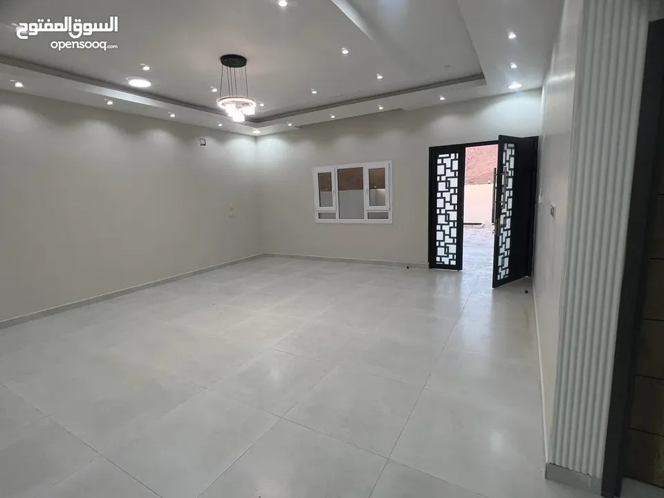 منزل جديد للبيع بنظام مودرن. ولاية ينقل ، محافظة الظاهرة.