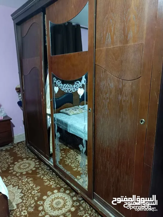غرفه نوم بدها شوي تزبيطات  خشبها زان ممتازه