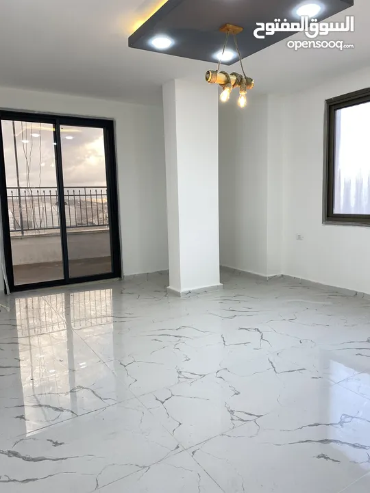 للبيع روف مقابل الاكايديميه مباشره