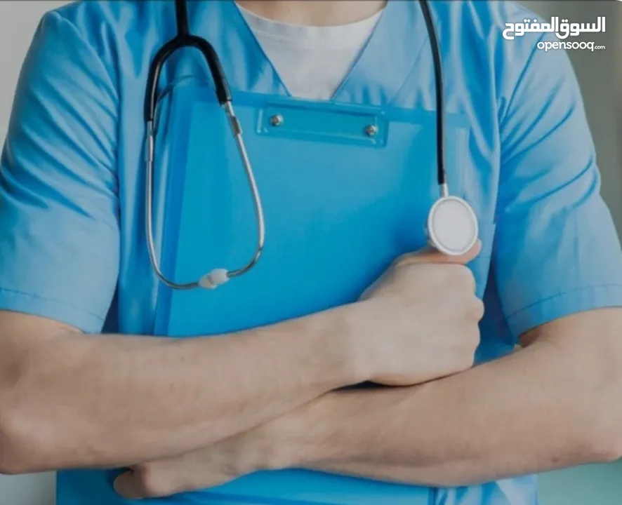 ممرض منزلي ورعاية كبار السن