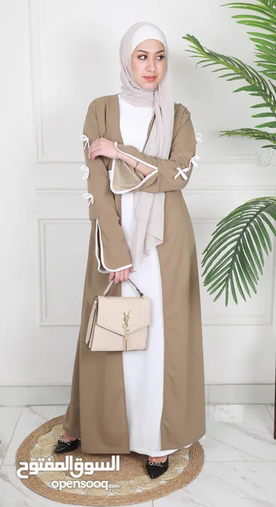عباية بأناقة راقية ولمسة عصرية   لكل محبات الأناقة، هالعباية المميزة بلونها وتصميمها العصري هي ال