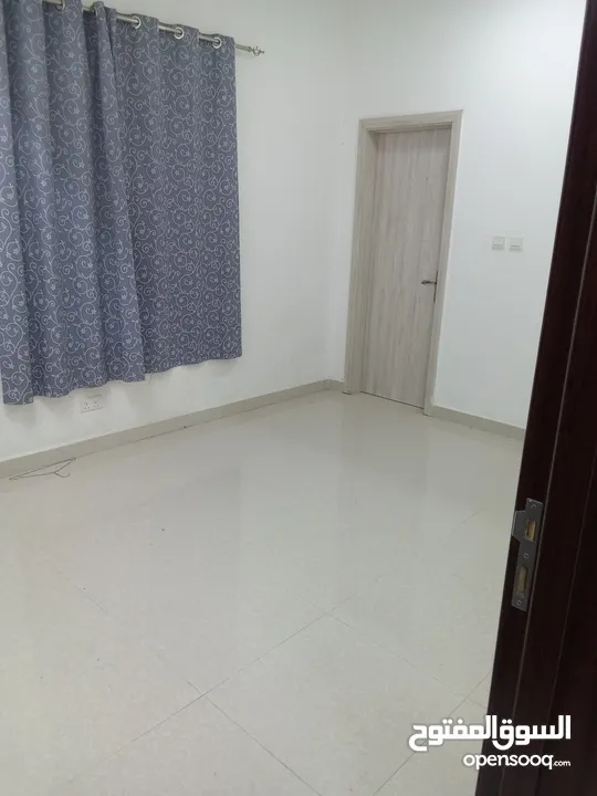 شقة الإيجار في قرية الخوض للعوائل appointment for rent in alkoudh village
