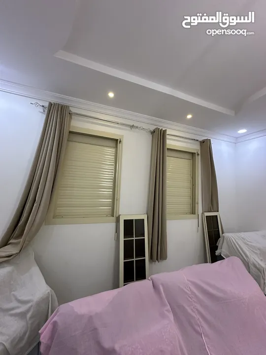 Aluminium shutter with electric motor remote control