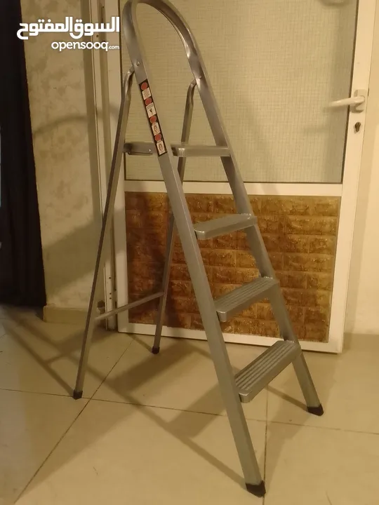 سلم منزلي شبه جديد للبيع