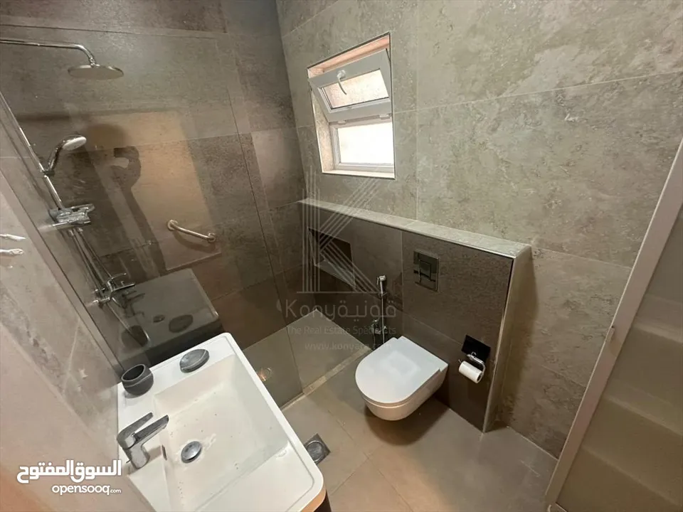 شقة دوبلكس ارضي منسوب فاخرة للبيع في خلدا
