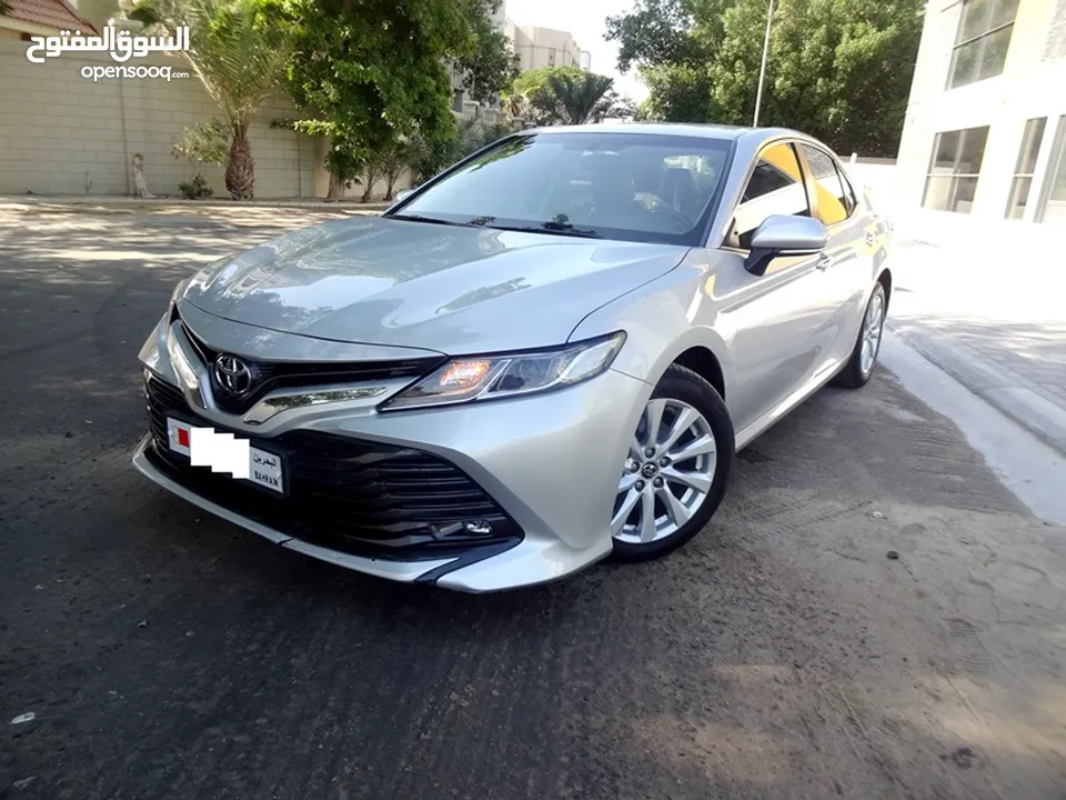 Toyota Camry GLE 2.5 L 2019 Silver Agent Maintained Well Maintaned Urgent Sale