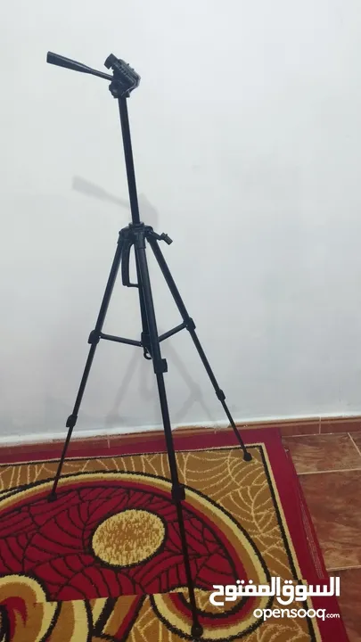 ترايبود ثلاثي موديل (TR_553) حامل للكاميرا والموبايل  للتصوير الفيديو والفوتوغرافي جديد وبالكرتونه.