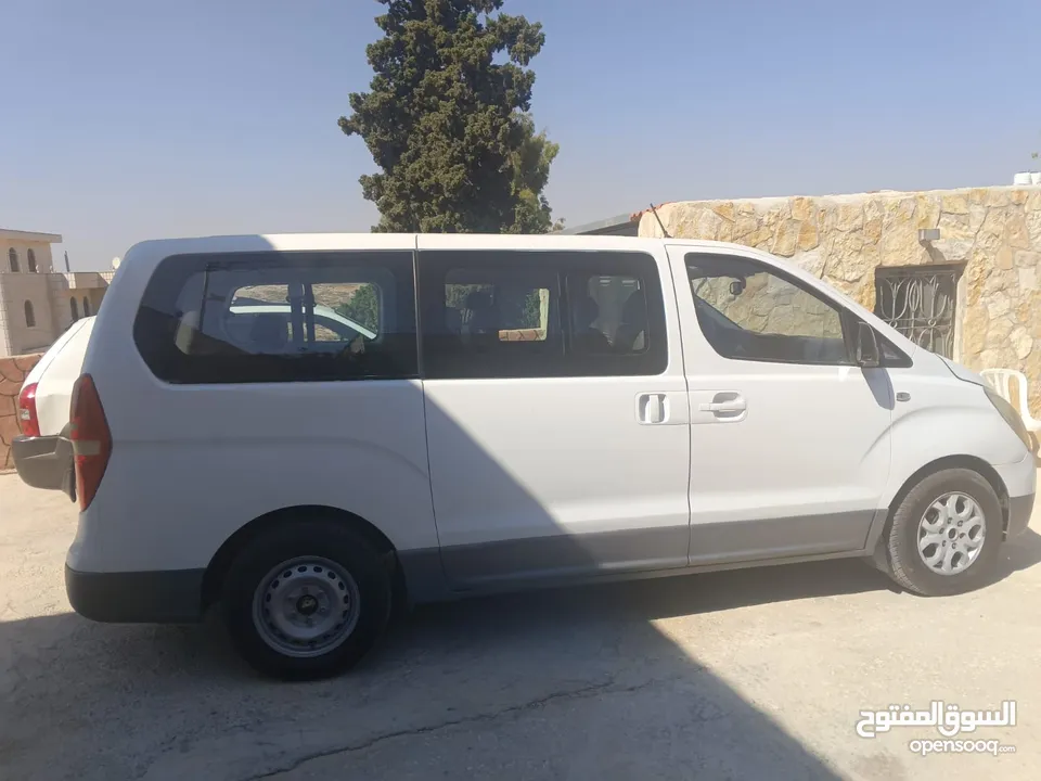 باص هونداي H1