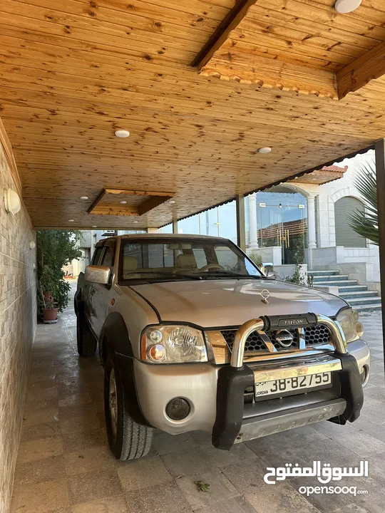 بكم نيسان 2007 للبيع كاش مرخص سنه كامله 4x4