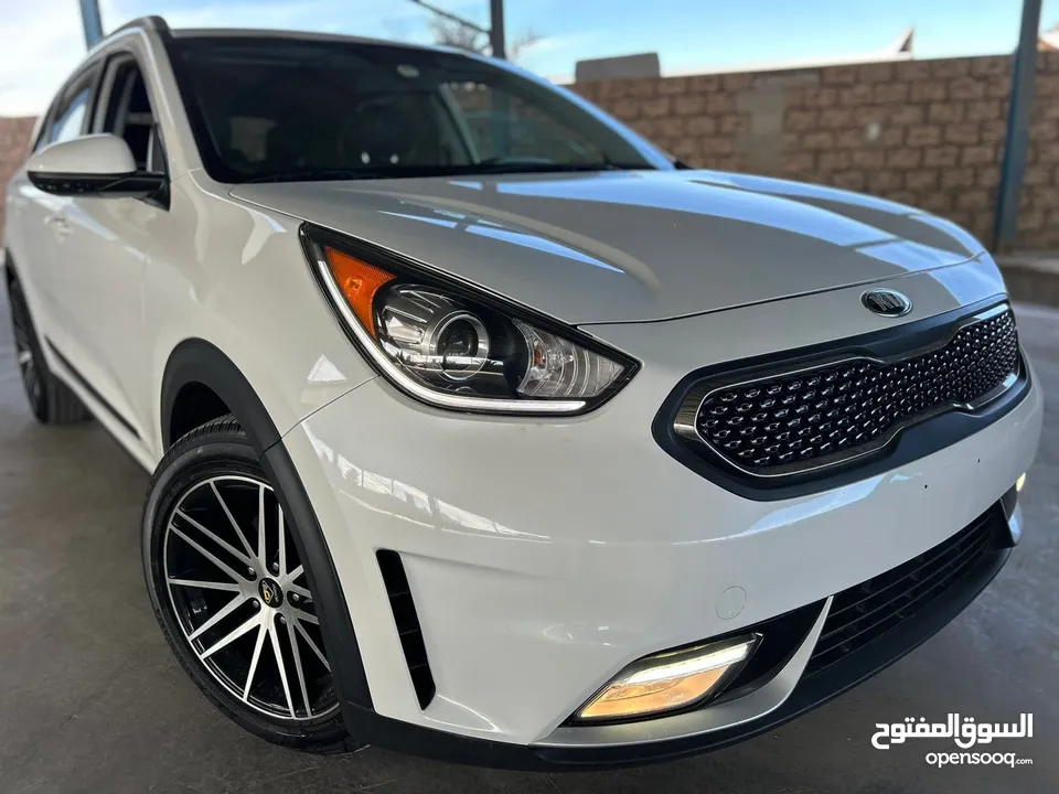 Kia Niro Hybrid Clean title 2019