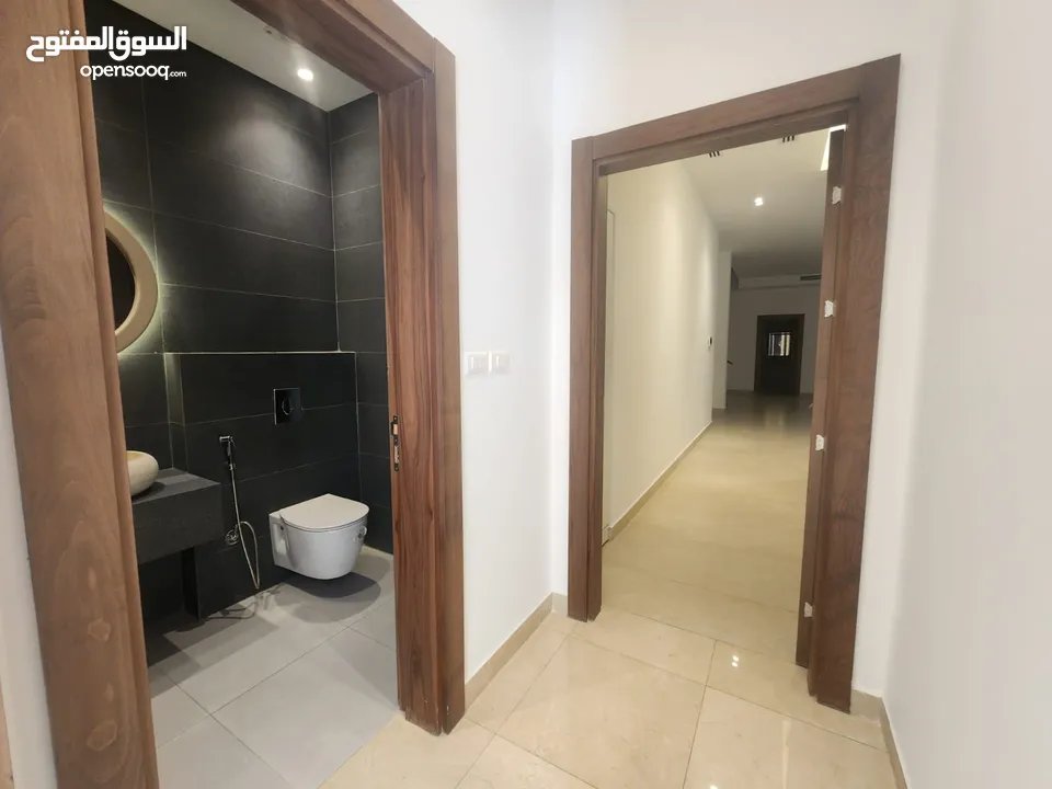 فيلا متلاصقة للبيع في عبدون - ref:14545