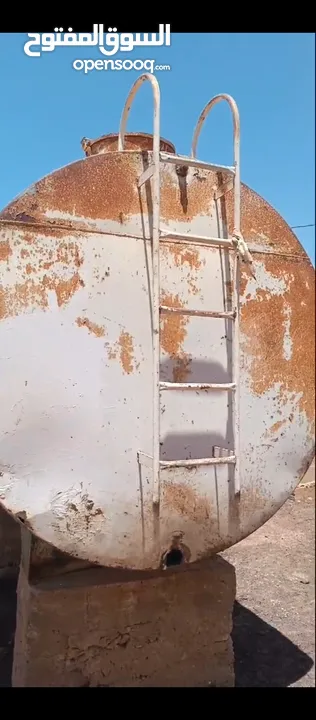 خزان مياه مستعمل
