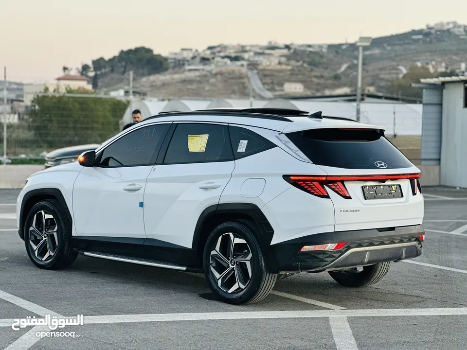هونداي توسان/2024  فل الفل فتحة سقف بانوراما  2x4 ///240Hp بنزين + كهرباء  ( Haybrid) 1600cc