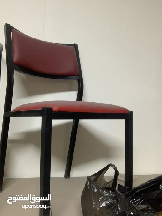 تفصيل وتجهيز جميع انواع الكراسي تجهيز صالات افراح مطاعم ومقاهي ومنازل.