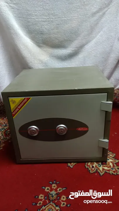 Heavy duty / steel  safe for sale - Mechanical Combination Lock