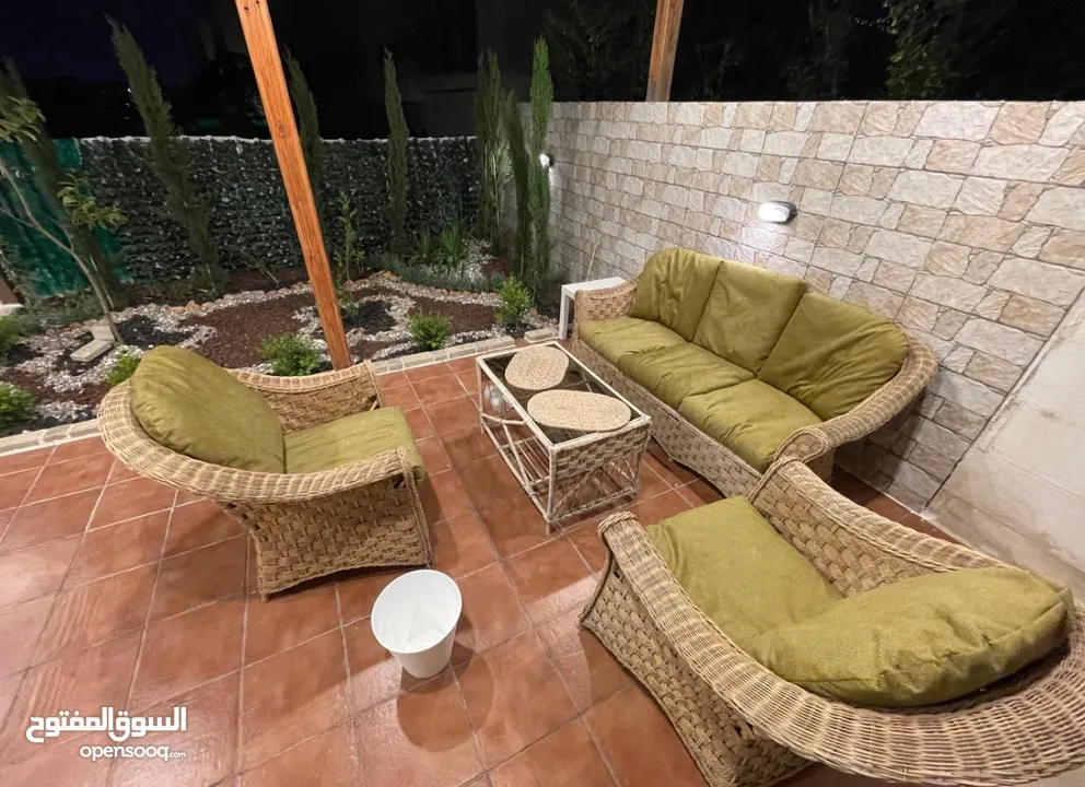 طقم راتان اصلي بحالة جيدة للبيع