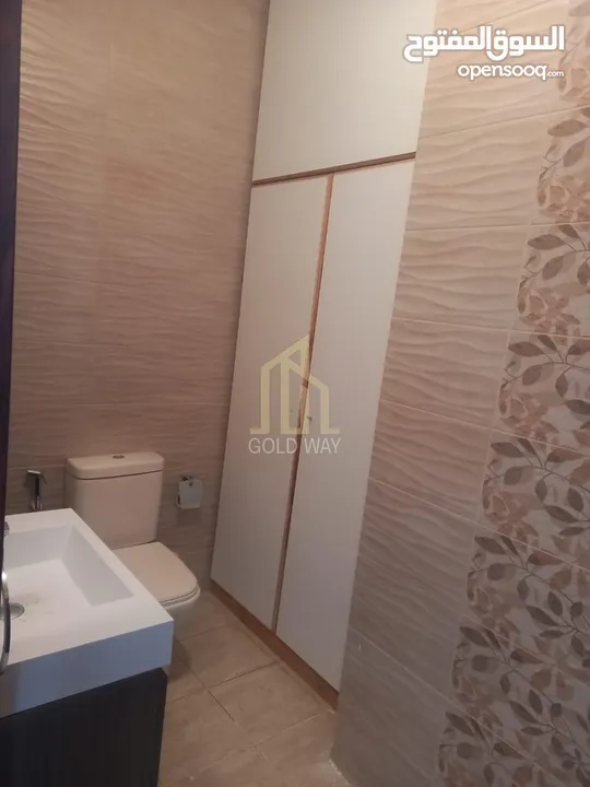 في أرقى مناطق خلدا شقة طابق ثاني 213م بتشطيبات راقية مسعر مميز / ref 9379