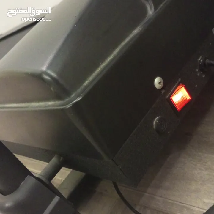جهاز المشي قوي مناسب للمنزل حجم صغير يتحمل اوزان .