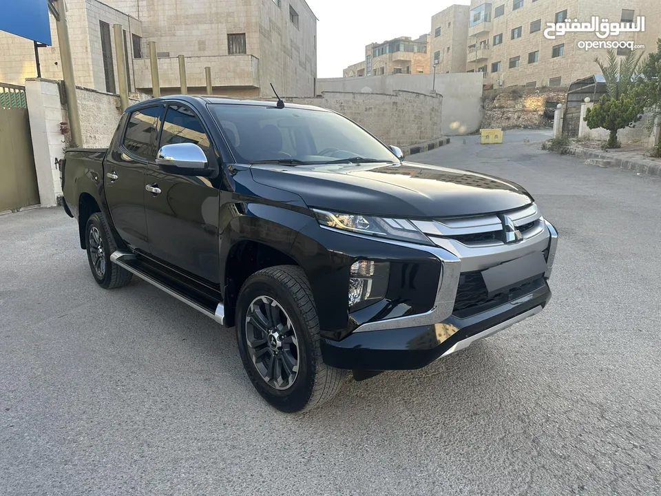 ميتسوبيشي L200 سبورتيرو موديل 2022 أعلى صنف مع ديفلوك للبيع