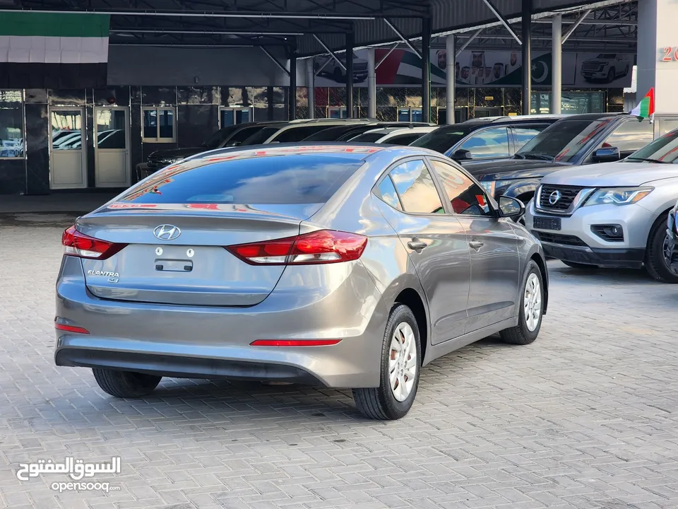 Hyundai Elantra 2018 American Specs. Mid option