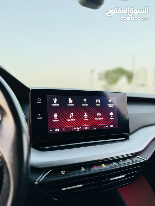 اوكتافيا 2021/20 بالنايلون منمرة من اربع شهور حررق سعرر 95.000 شيكل كاش و نهاائي