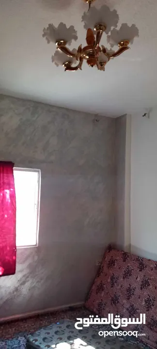 منزل مستقل في الزرقاء الزواهرة حي الجبر للبيع.............................