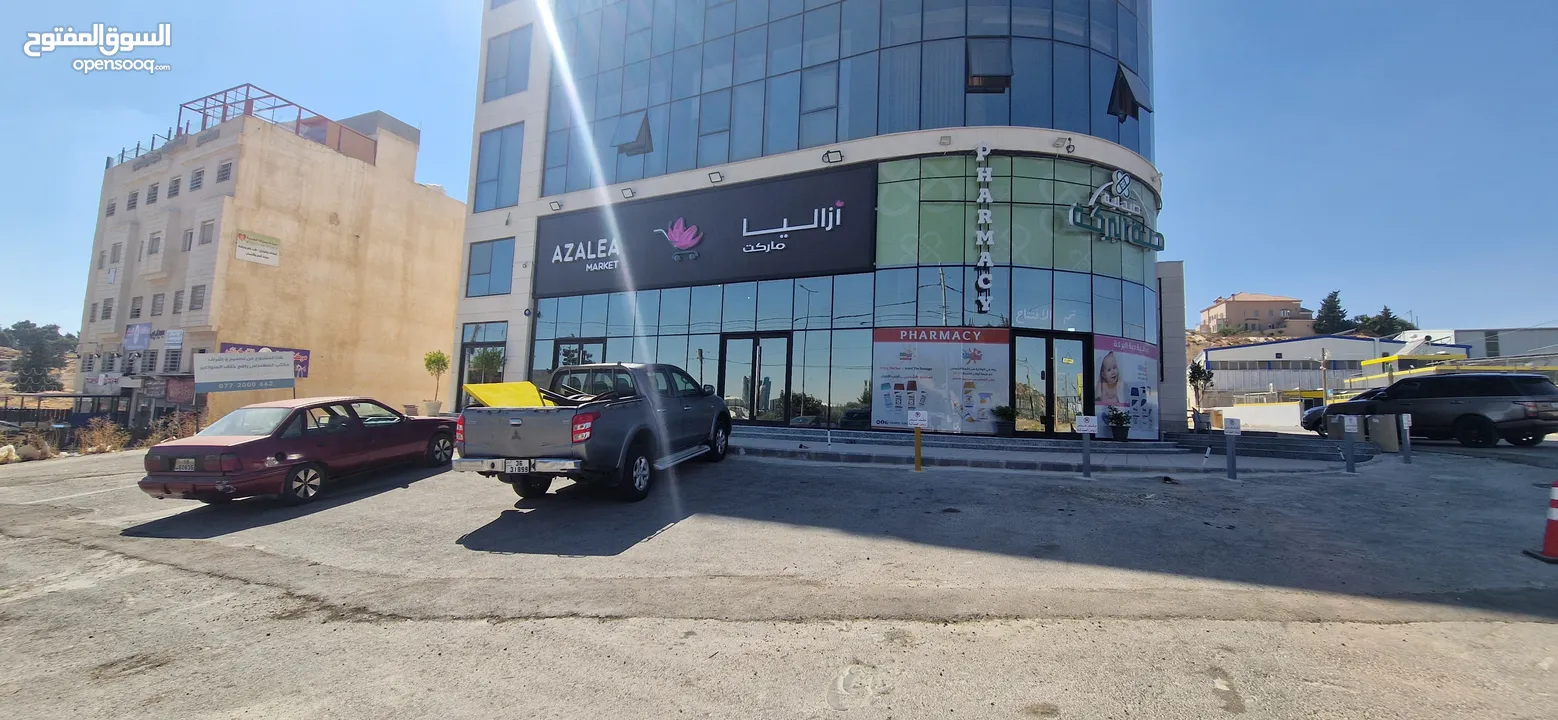 سوبر ماركت فخم جديد و مجهز بالكامل (ملحمة+ديلي+خضار و فواكه) مول